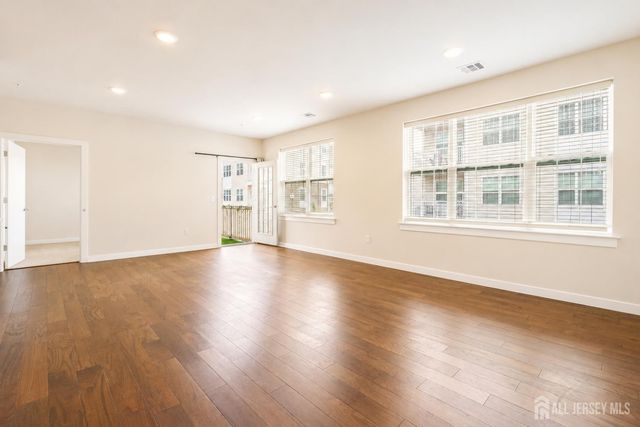 723 Lorhan Drive, Piscataway, NJ 08854