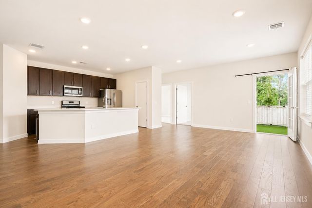 723 Lorhan Drive, Piscataway, NJ 08854