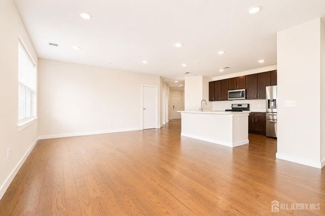 723 Lorhan Drive, Piscataway, NJ 08854