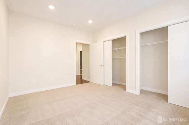 723 Lorhan Drive, Piscataway, NJ 08854