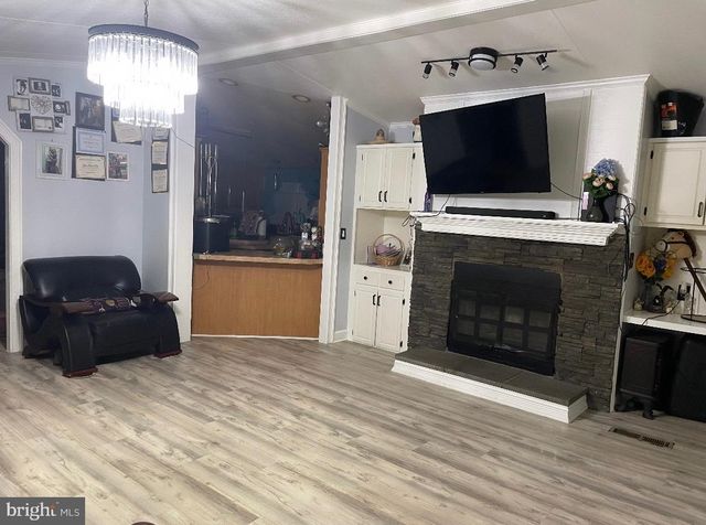 146 PATUXENT MOBILE EST, Lothian, MD 20711