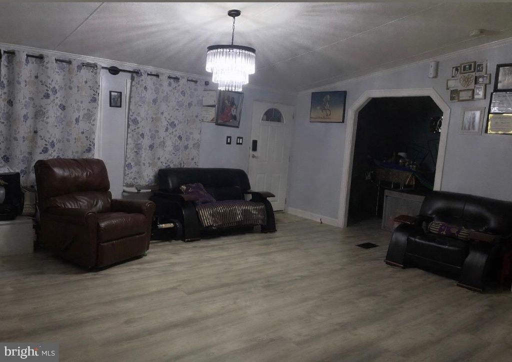 146 PATUXENT MOBILE EST, Lothian, MD 20711