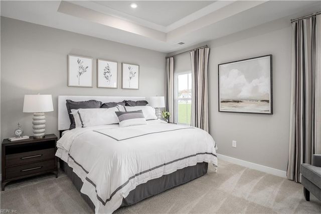 2101 Mainsail DR, Carrollton, VA 23314