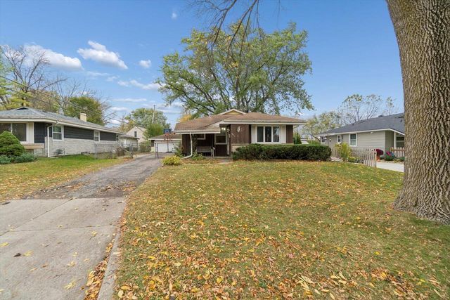 4611 W Kiley AVENUE, Milwaukee, WI 53223