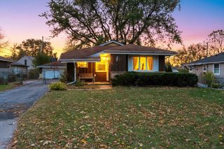 4611 W Kiley AVENUE, Milwaukee, WI 53223