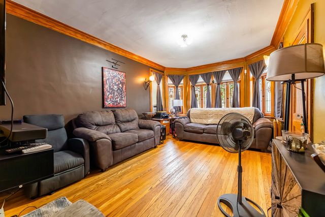 4819 S Kolin Avenue, Chicago, IL 60632