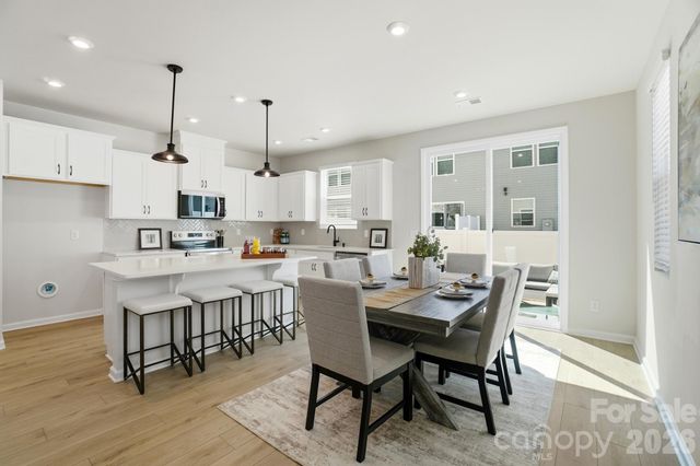 7005 Cerris Drive, Charlotte, NC 28269