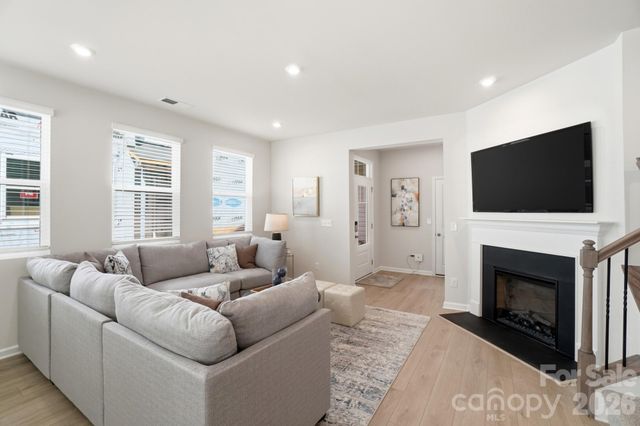 7005 Cerris Drive, Charlotte, NC 28269