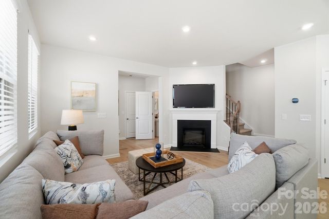 7005 Cerris Drive, Charlotte, NC 28269