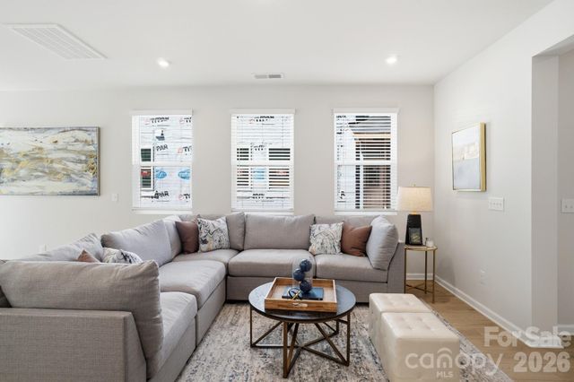 7005 Cerris Drive, Charlotte, NC 28269