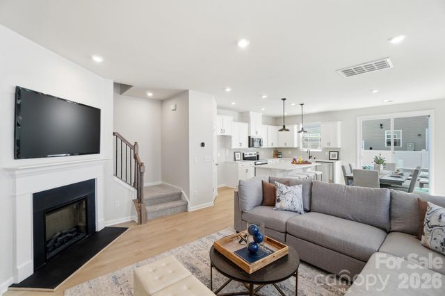 7005 Cerris Drive, Charlotte, NC 28269