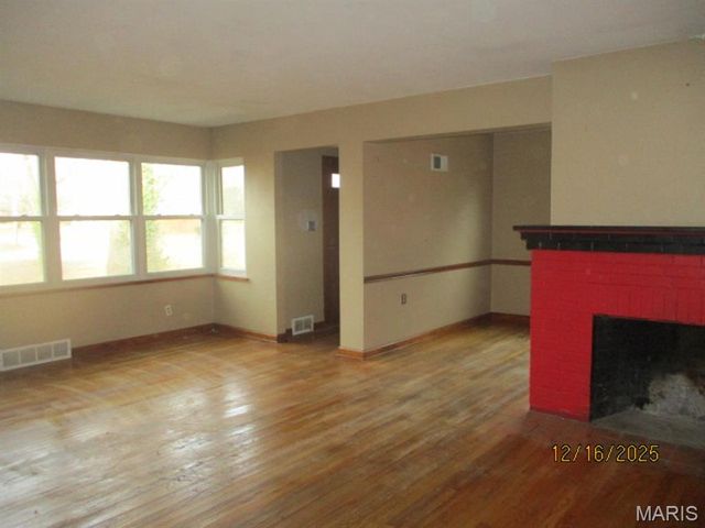 6 Saint Clair Lake Drive, Swansea, IL 62226