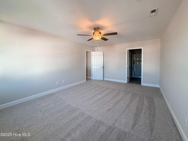 912 Wild Azalea Way, Hubert, NC 28539