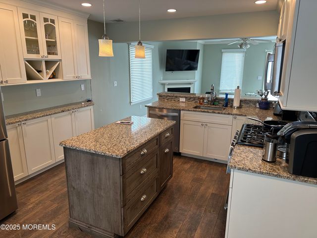 988 Capstan Drive, Forked River, NJ 08731