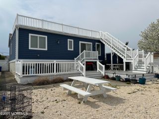 988 Capstan Drive, Forked River, NJ 08731