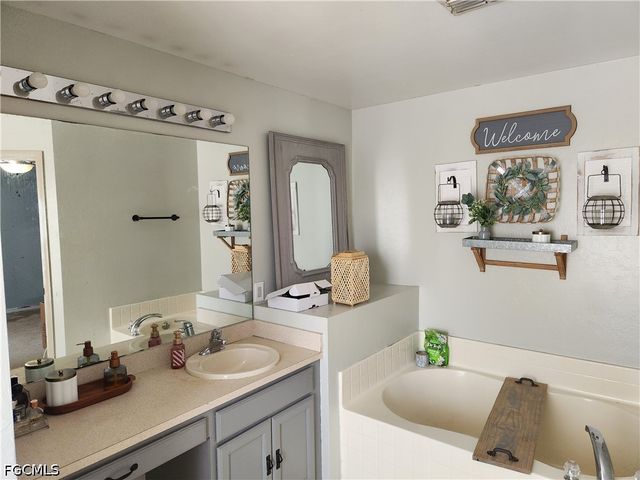 2508 NW 12th ST, Cape Coral, FL 33993