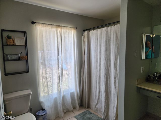2508 NW 12th ST, Cape Coral, FL 33993