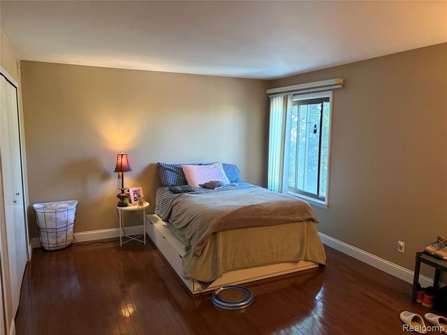 30445 W 14 Mile Road, Farmington Hills, MI 48334