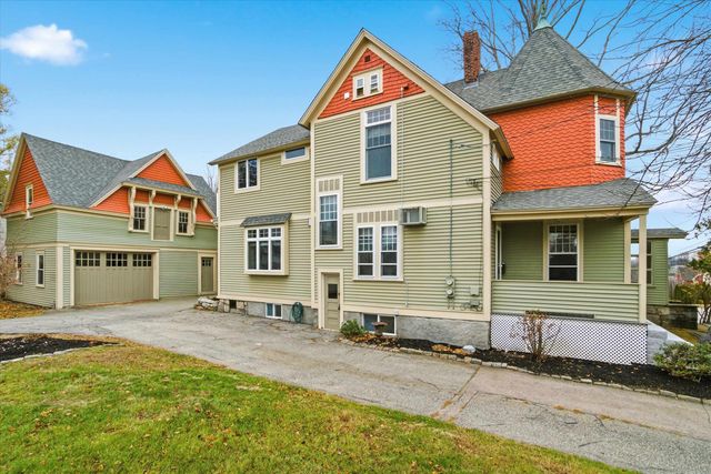 631 Lake Avenue, Manchester, NH 03103