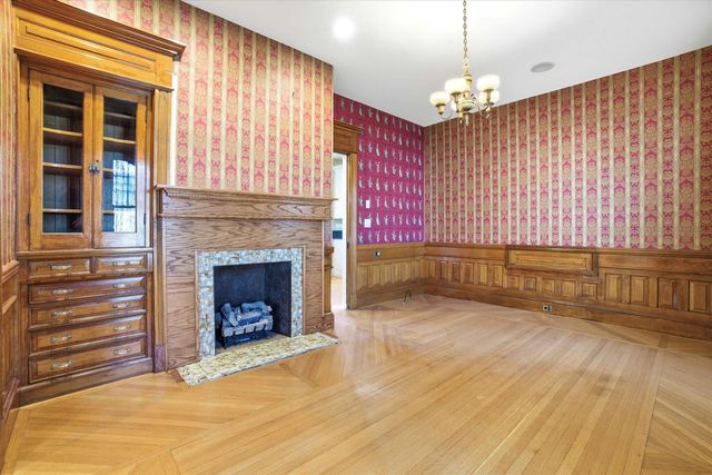 631 Lake Avenue, Manchester, NH 03103