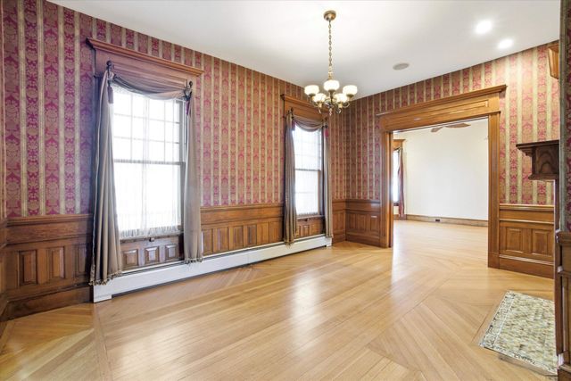 631 Lake Avenue, Manchester, NH 03103