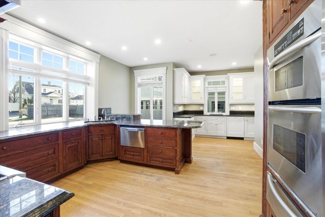 631 Lake Avenue, Manchester, NH 03103