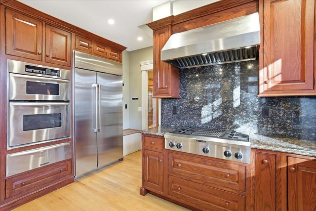 631 Lake Avenue, Manchester, NH 03103