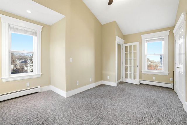 631 Lake Avenue, Manchester, NH 03103