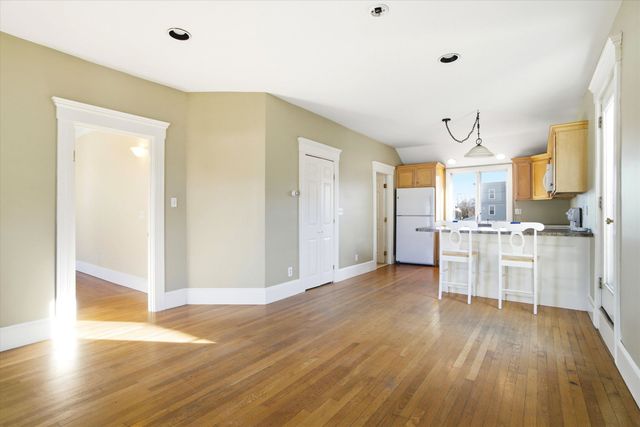 631 Lake Avenue, Manchester, NH 03103