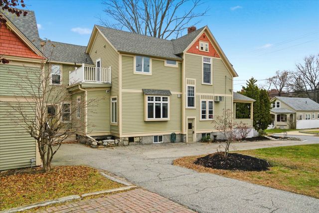 631 Lake Avenue, Manchester, NH 03103