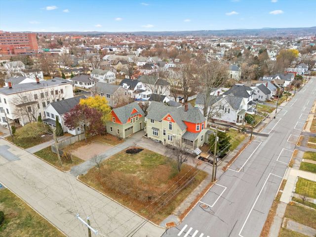 631 Lake Avenue, Manchester, NH 03103