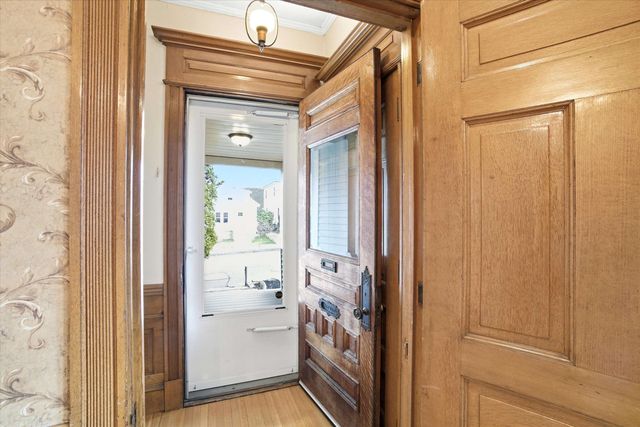 631 Lake Avenue, Manchester, NH 03103