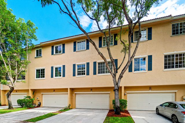4608 Danson Way, Delray Beach, FL 33445