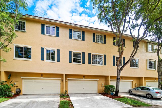 4608 Danson Way, Delray Beach, FL 33445