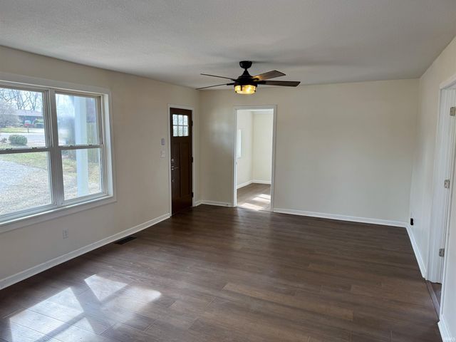 1420 Kimmel Road, Vincennes, IN 47591