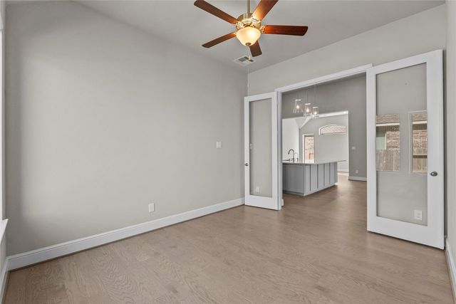 2723 Lakeside Shore Drive, League City, TX 77573