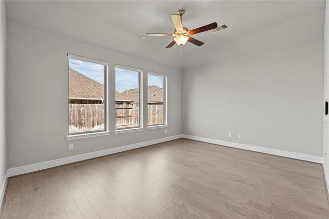 2723 Lakeside Shore Drive, League City, TX 77573