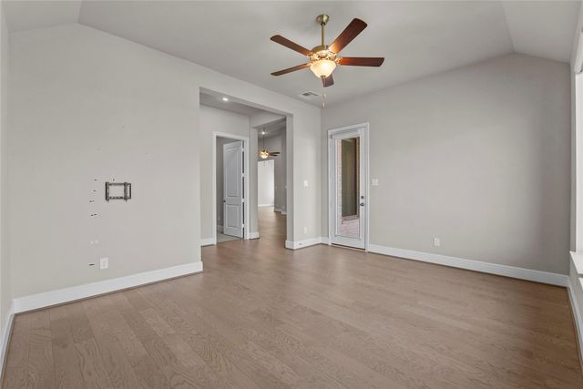 2723 Lakeside Shore Drive, League City, TX 77573