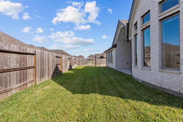 2723 Lakeside Shore Drive, League City, TX 77573