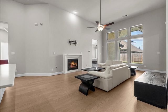 2723 Lakeside Shore Drive, League City, TX 77573