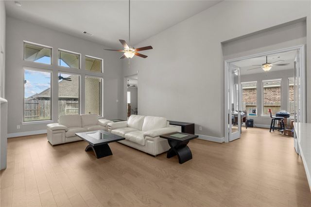 2723 Lakeside Shore Drive, League City, TX 77573