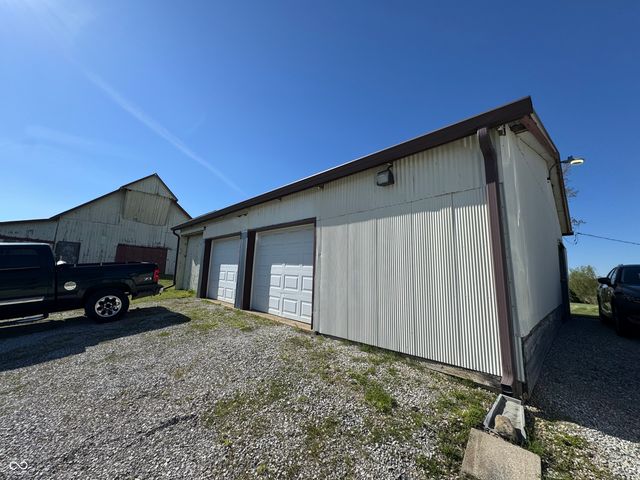 2335 N Main Street, Rushville, IN 46173