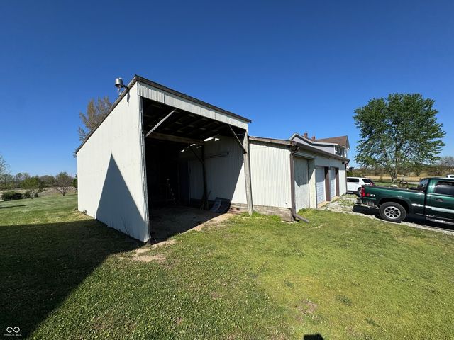 2335 N Main Street, Rushville, IN 46173