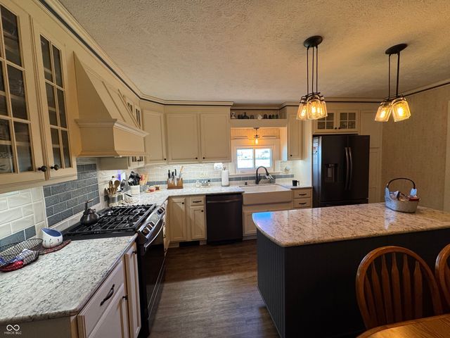 2335 N Main Street, Rushville, IN 46173