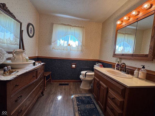 2335 N Main Street, Rushville, IN 46173