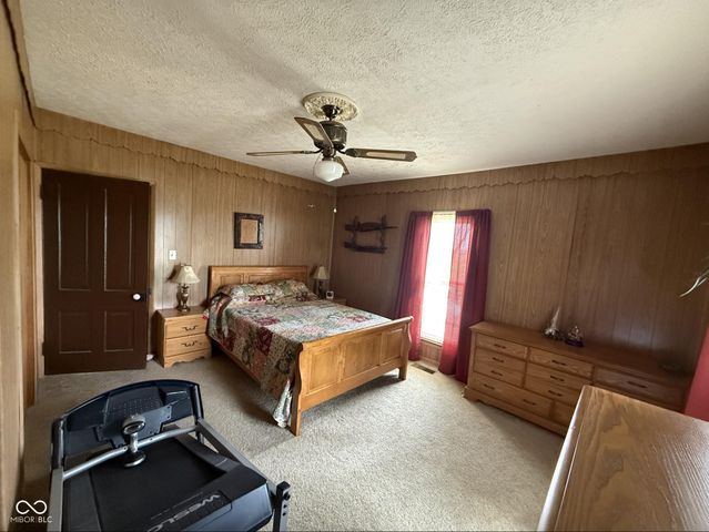 2335 N Main Street, Rushville, IN 46173