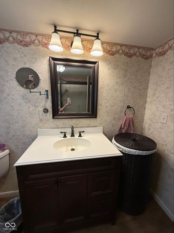 2335 N Main Street, Rushville, IN 46173