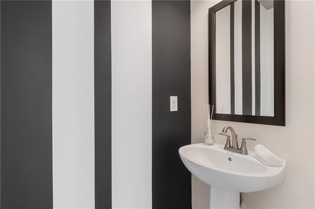 2608 Daybreak Lane, Newnan, GA 30265