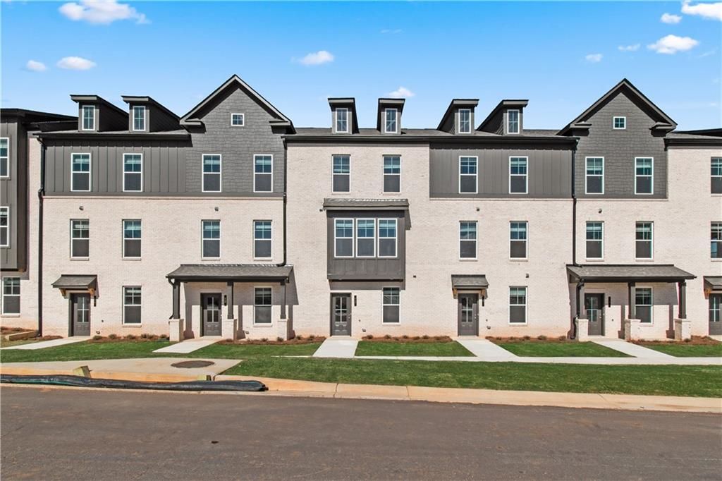 2608 Daybreak Lane, Newnan, GA 30265