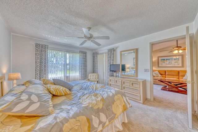 5634 SHEFFIELD GREENE CIRCLE 18, Sarasota, FL 34235